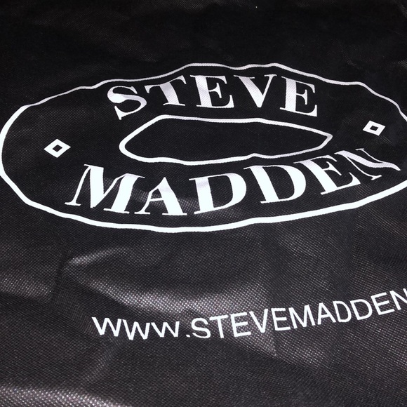 Large Steve Madden bag - Picture 2 of 2